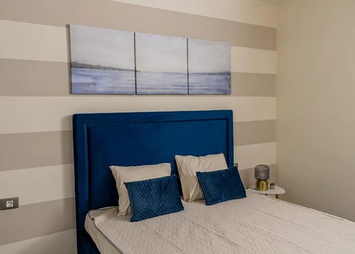 Nord Nest Deluxe - Pool N Playground 아파트 마마이아