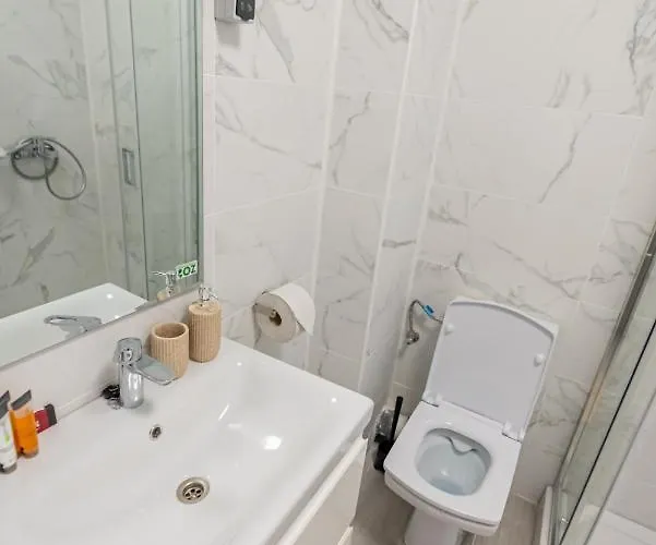 Nord Nest Deluxe - Pool N Playground 아파트 *