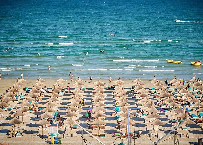 Nord Nest Deluxe - Pool N Playground 아파트