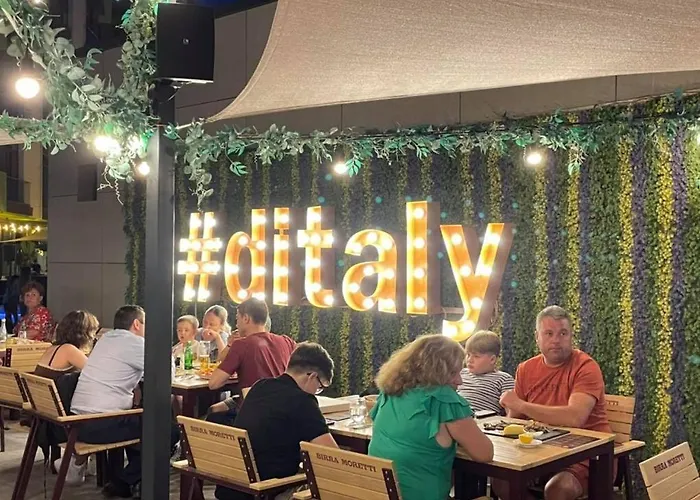 아파트 Nord Nest Deluxe - Pool N Playground 마마이아