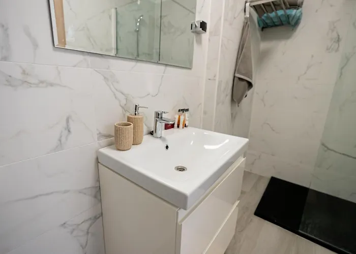 아파트 Nord Nest Deluxe - Pool N Playground 마마이아