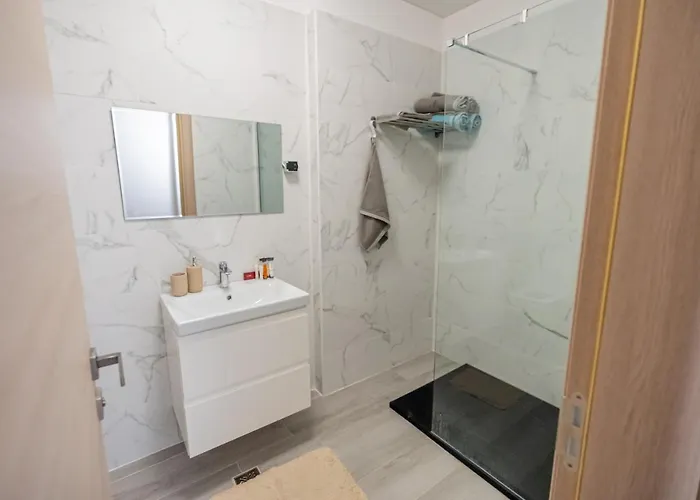 Nord Nest Deluxe - Pool N Playground *