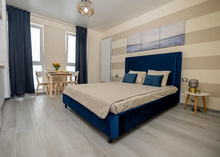 Nord Nest Deluxe - Pool N Playground 아파트 마마이아