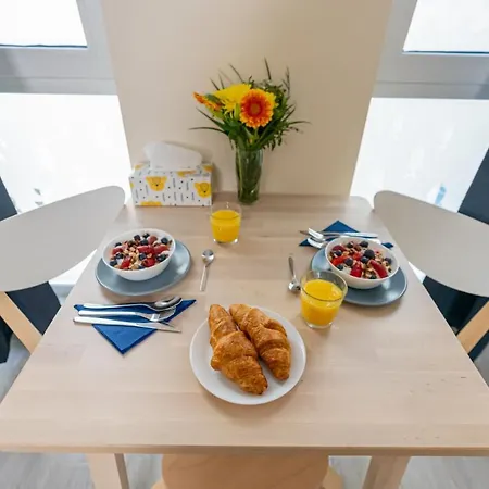 Nord Nest Deluxe - Pool N Playground شقة