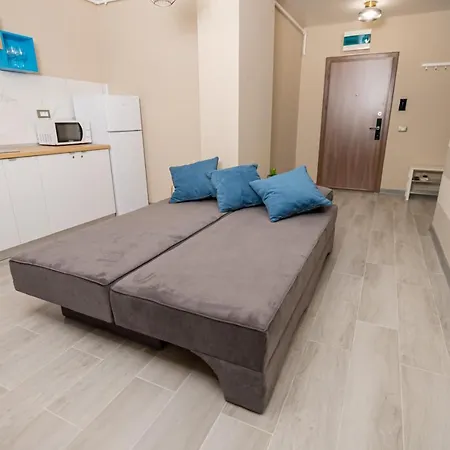 Nord Nest Deluxe - Pool N Playground شقة